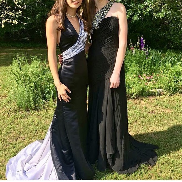 Prom dresses - Picture 5 of 5